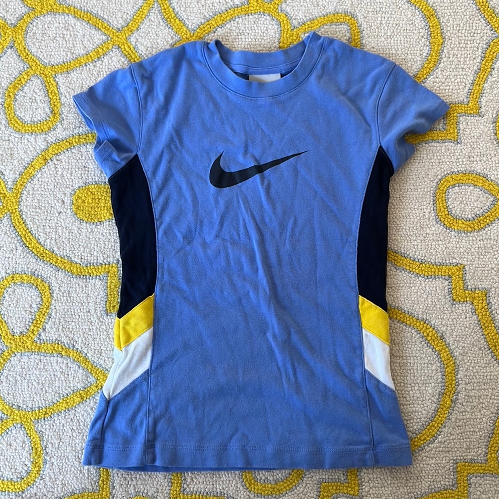 Nike SS Top. Sz M